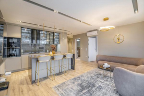MyFlat Coral 61 Luxury Apartment